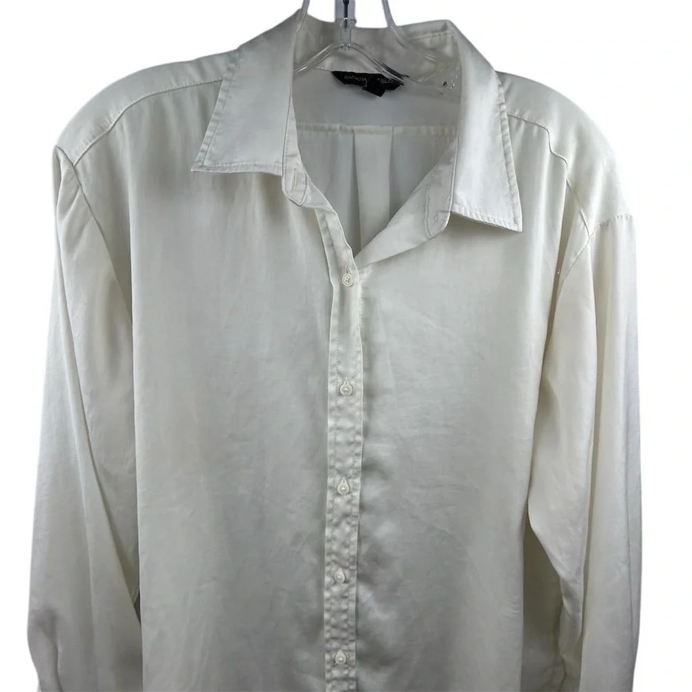 Banana Republic Women's White‎ Button-Up Shirt Size S Long Sleeve Casual